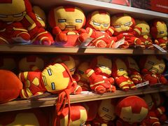 -名创优品(北京新中关购物中心地铁层店)