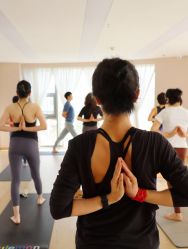 -酉嘉瑜伽YO+YOGA