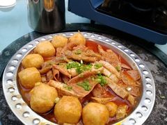-刘姐啤酒鱼民族演艺餐厅(西街总店)