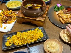 -云海肴·汽锅鸡·云南菜(天山百盛优客店)