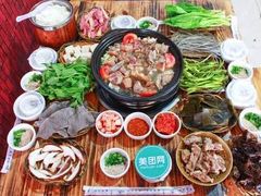 -阿婆情腊排骨火锅(金虹路店)