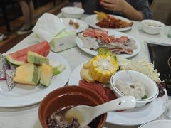 -尚品海鲜肥牛自助火锅(湖明店)