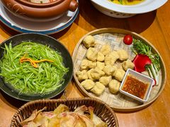 -老滇山寨•云南特色菜•地方菜•民族风情歌舞表演(金碧店)