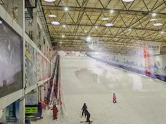 -乔波室内滑雪场