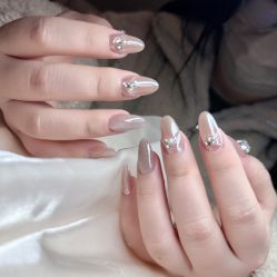 -Fanni美甲美睫皮肤管理