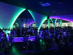 -锐菲特游泳体育健身中心(滨江店)