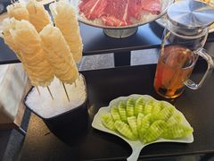 青笋-鲜入唯煮·港式海鲜牛肉火锅(金宝街店)