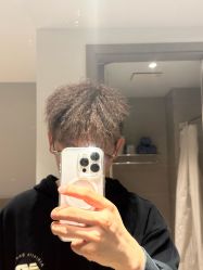 -PE SALON