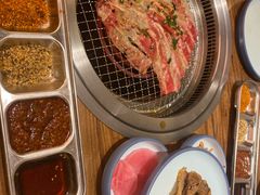 -明洞阿姨·韩式酱蟹烤肉·创意料理(三元桥店)