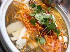 丽江农家腊排骨-云南印象昭通天麻火腿鸡(新疆石油花园二期店)