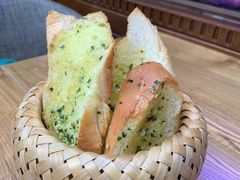 -Golden Lily河内巴黎法越料理餐厅(建国西路店)