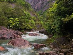 -鄣山大峡谷