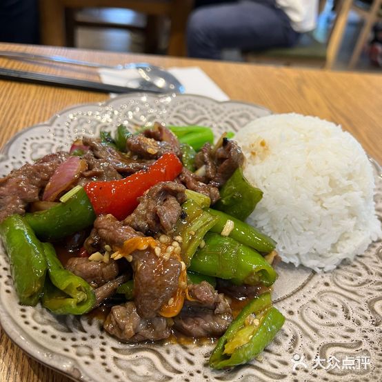 唯·茶餐港式茶餐厅(东区店)