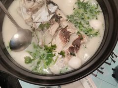 -香山湖家家宴(中山陵店)