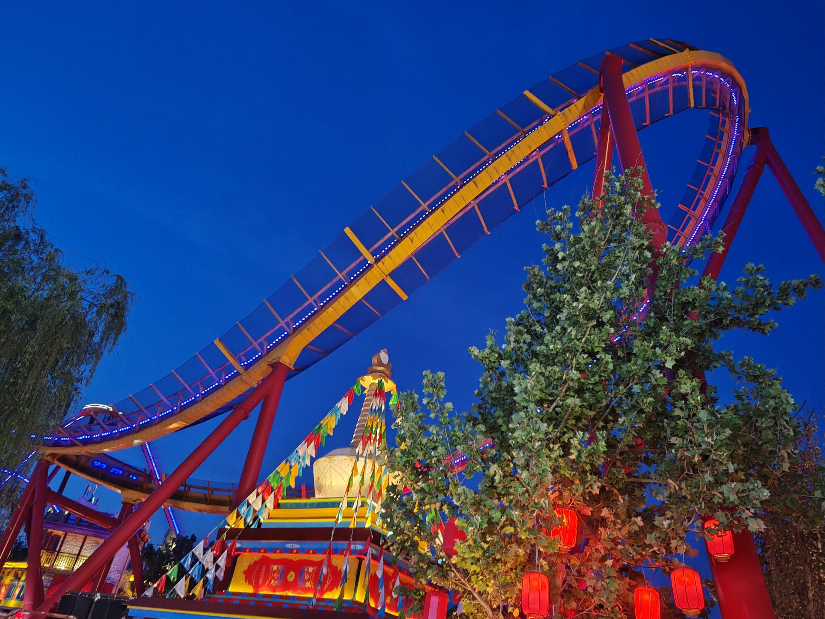 欢乐谷 晚上入园除了项目还能欣赏夜景91