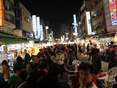 -六合夜市