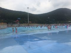 -汤山欢乐水世界