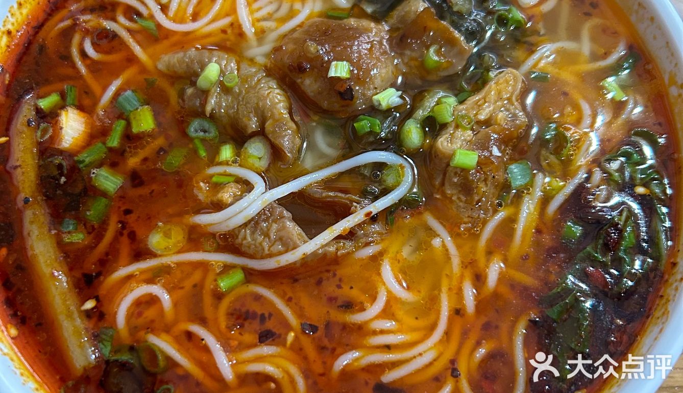 四川甘孜藏族自治州色达县噶德步行街11号附4号