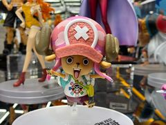 -泡泡玛特POPMART(侨福芳草地店)