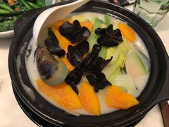 -港丽餐厅(高德置地店)