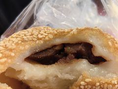 -白玉兰食品甜凤店(合生汇店)