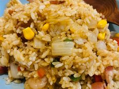 培根鲜露虾仁炒饭-红小满休闲餐厅(十全街店)