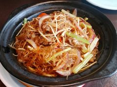 金针菇粉丝肥牛煲-有璟阁港式餐厅(国贸商城店)