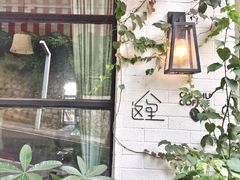 -彳亍咖啡·这里(水湾路店)