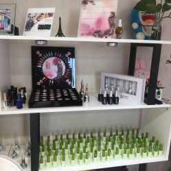 -璀璨&星光美甲美睫店