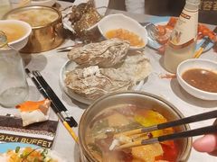 -雍容荟帝王蟹活龙虾展台自助(IFS黑金店)