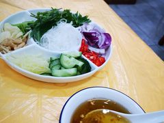 -官塘陈记鱼生·潮汕砂锅粥·牛肉火锅(潮枫路总店)