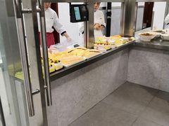 自助取餐区-大连理工大学中心-食堂