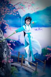 点击看大图 黄蓉-九月鹰飞汉服摄影工作室