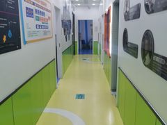 -童程童美·信息学竞赛·乐高机器人编程(长宁来福士校区)