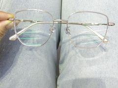 -罗伯特眼镜·蔡司官方授权(罗湖国贸店)