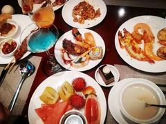 -荣誉国际酒店-云顶旋转餐厅