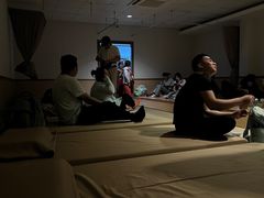 -金东尼人妖秀