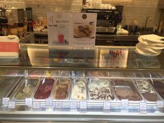 面包甜点陈列柜-VENCHI 闻绮(北京国贸商城店)