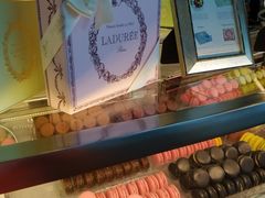 -ladurée(戴高乐机场T 2F店)