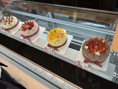 -花花卷卷·鲜食蛋糕(静安久光百货店)