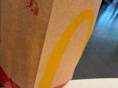 -麦当劳(上海虹桥站30B检票口楼上)