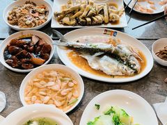 清蒸白水鱼-东滩湿地公园观海楼餐厅