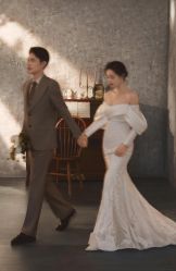 -喜爱高定婚纱摄影