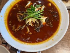 -肖四女乐山跷脚牛肉(世博源店)