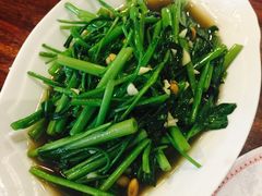 -Dang restaurant (patong phuket)