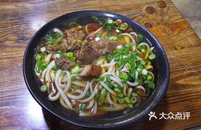 Hook Knife Spare Rib Noodles