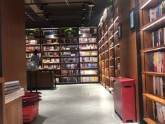 -新华书店(永安路店)