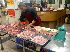 -标记美食新鲜猪杂(兴南大道店)