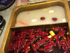 -尚尚仙·酸汤猪手·猪肚鸡火锅(华联万柳购物中心店)