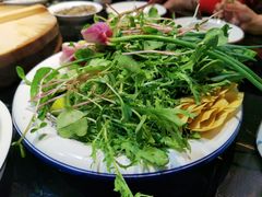 -鱼窝棚柴火铁锅炖(富山屯店)